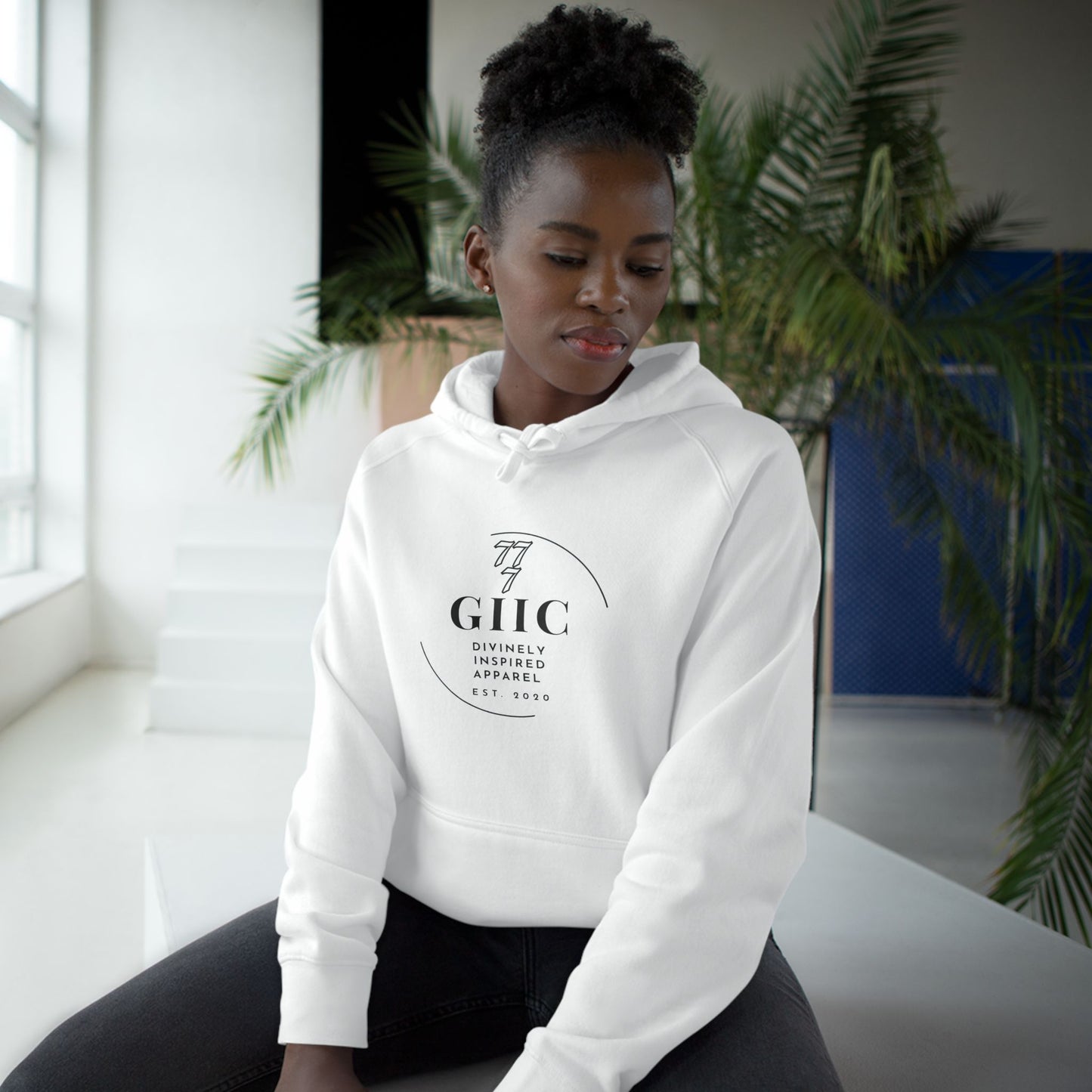 GIIC777 Classic Pullover Hoodie — White
